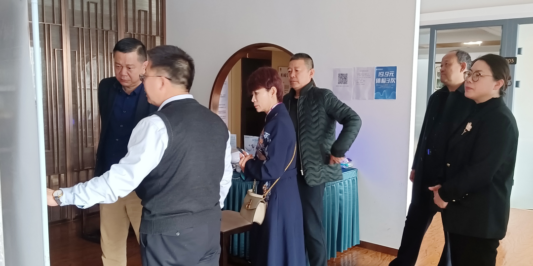 河北省养生行业协会会长吴笛一行莅临柏城健康产业集团
